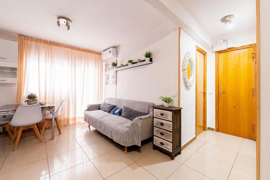 Apartamento En El Centro A Un Minuto De La Playa Benidorm Exterior photo